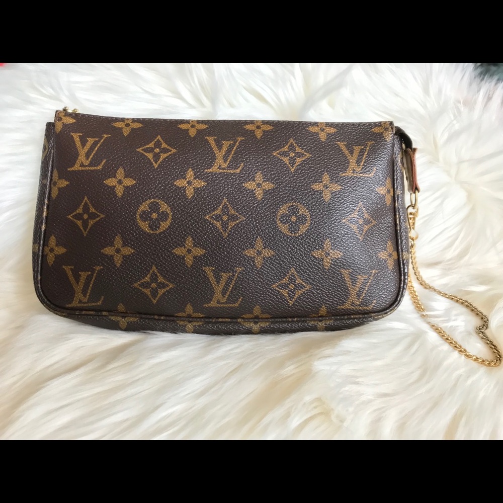 Louis Vuitton Pochette Accessoires